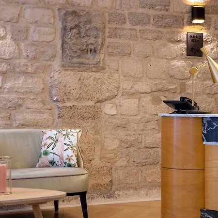 Des Arts Montmartre Hotel