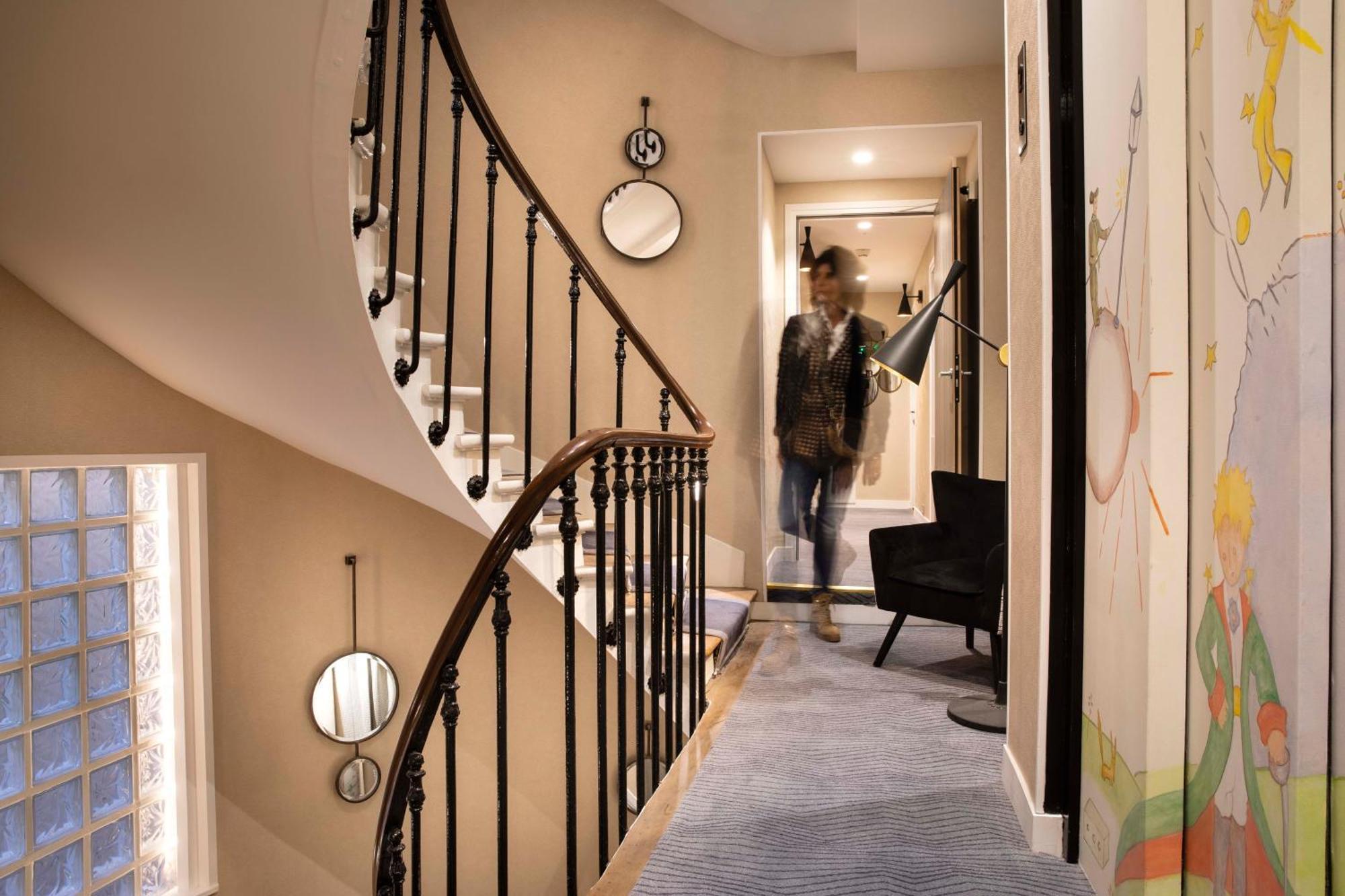 Des Arts Montmartre Hotel