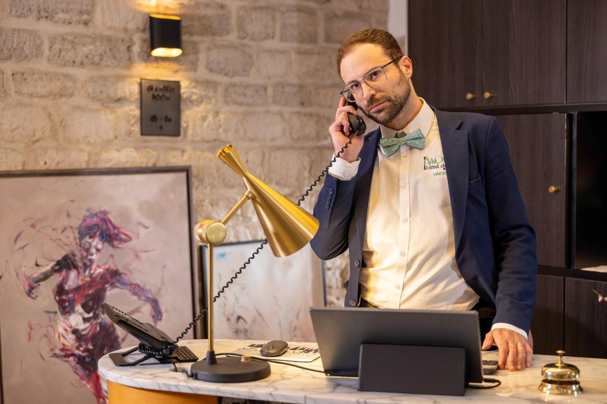 Des Arts Montmartre 4*