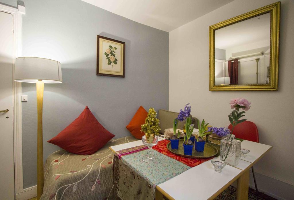 Des Arts Montmartre 4*